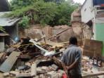Tertimpa-runtuhan-bangunan-semarang.jpg