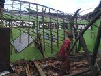 atap-ruang-kelas-2-sdn-6-hadipolo-jekulo-kudus-ambrol-selasa-2722024.jpg