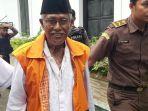 Tersenyum Ikhlas, Ayah 70 Tahun yang Dipenjarakan Anak di Tegal Divonis 2 Bulan 15 Hari
