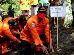 basarnas-cilacap-menanam-mangrove-di-kawasan-wisata-hutan-payau-dukuh-beji-lor.jpg