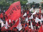 demo-buruh-buruh-perempuan-turut-dalam-aksi-demo-di-hari-buruh-internasional-di-kota-semarang.jpg