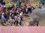 demo-rusuh-buton-tengah.jpg