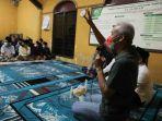 ganjar-ngabuburit-dengan-berbagi-kebahagiaan-bersama-warga-miskin-dan-anak-anak-yatim.jpg