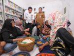 Pj Gubernur Jateng Bawa Bantuan Rp 478 Juta untuk Korban Banjir Brebes, Diharapkan Air Segera Surut