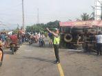 kecelakaan-beruntun-di-jalan-bhayangkara-majenang-cilacap-rabu-1942023.jpg