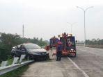 kecelakaan-tunggal-mobil-honda-city-di-jalan-tol-pejagan-pemalang.jpg