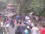 kecelakaan-yang-melibatkan-truk-tronton-dan-truk-pengangkut-santri-di-jalan-magelang-purworejo.jpg