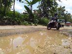 kondisi-terkini-jalan-rusak-di-kabupaten-blora.jpg