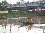 lomba-balap-perahu-di-sungai-cibereum-sidamulya-cilacap-minggu-1482022.jpg