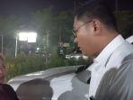 mobil-sudaryono-diberhentikan-seorang-warga-di-karanganyar.jpg