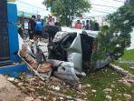 mobil-tabrak-pagar-kantor-bmkg-tegal-minggu-2022022.jpg