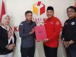 pdip-banyumas-serahkan-putusan-mk-ke-bawaslu.jpg