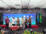 FRPMA Beri Penghargaan untuk Mendikdasmen sebagai Tokoh Peduli Pendidikan