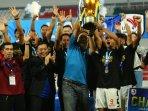 persebi-boyolali-angkat-trofi-juara-liga-4-jawa-tengah.jpg