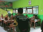 polisi-datangi-sekolah.jpg
