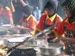 proses-pembuatan-keripik-tempe-di-rest-area-handayani-kebumen-jawa-tengah.jpg