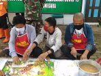 sejumlah-warga-asimilasi-ikut-memasak-pada-kegiatan-dapur-umum.jpg