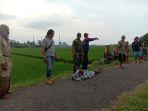 seorang-bocah-di-cilacap-kaget-temukan-mayat-tergeletak-di-pinggir-jalan.jpg