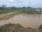 sungai-renggong-jebol.jpg