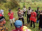 tim-gabungan-mengevakuasi-mayat-yang-ditemukan-di-telaga-pengilon-dieng-wonosobo.jpg
