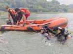 tim-sar-gabungan-melakukan-pencarian-pria-yang-tenggelam-di-waduk-sempor-kebumen-minggu-1222023.jpg
