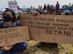 warga-dan-petani-rawa-pening-kabupaten-semarang-menggelar-demo-terkait-sempadan-rawa.jpg
