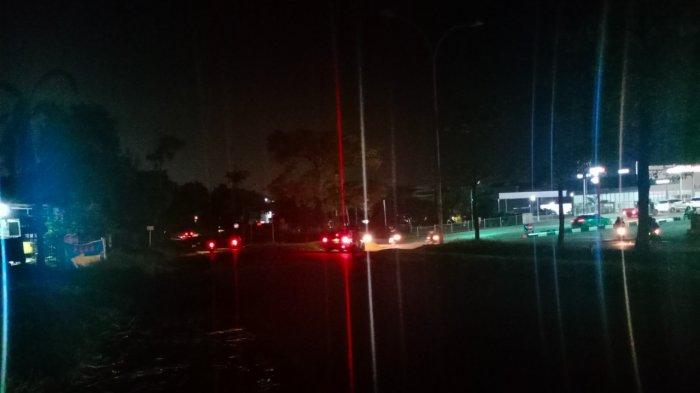 Lampu Jalan Padam, Pengendara Waswas Lewat Jalan Yos Sudarso Batu Ampar Batam