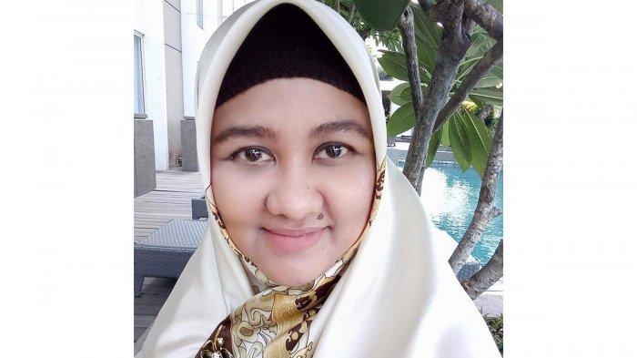 Remaja Rudapaksa Janda di Batam, Dinuriza Lauzi :  Terkait Kontrol Diri dan Pengaruh Lingkungan