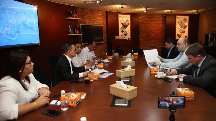 Russian Investor Iceberg Explores The Possibility of Developing Electric Energy in Batam