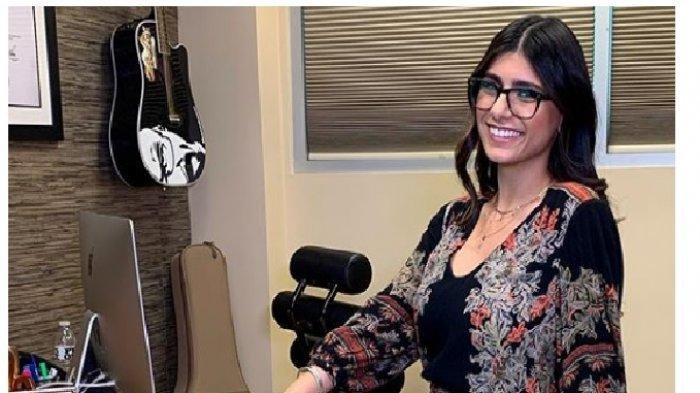 Mia Khalifa Menyesal Kenakan Penutup Saat Beradegan Panas, Langsung Stop Main Usai Diancam ISIS