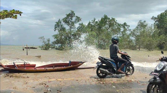 Kala Warga Pesisir di Lingga Terbiasa Hadapi Banjir Rob, Tak Keluar Rumah saat Hujan Lebat
