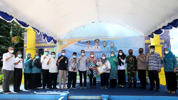 Wakil Walikota Batam Amsakar Achmad Luncurkan Bank Sampah Kecamatan Lubuk Baja