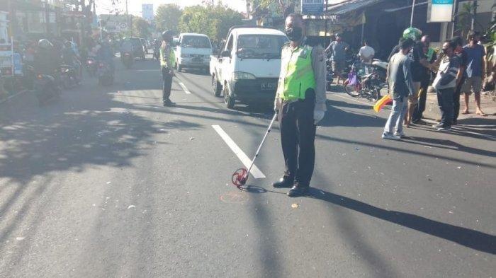 Pengendara Motor di Denpasar Tewas Usai Terjerat Tali Layangan Hingga Jatuh dan Tabrak Alat Berat