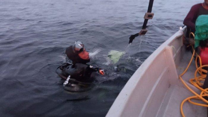 Penyelam BPCB Sumbar Teliti Lokasi Dugaan Cagar Budaya di Laut Lingga