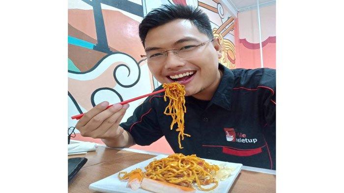 Nekat Buka Usaha Jelang PPKM Mikro, Simak Perjuangan Pemilik Mie Meletup Bertahan saat Pandemi