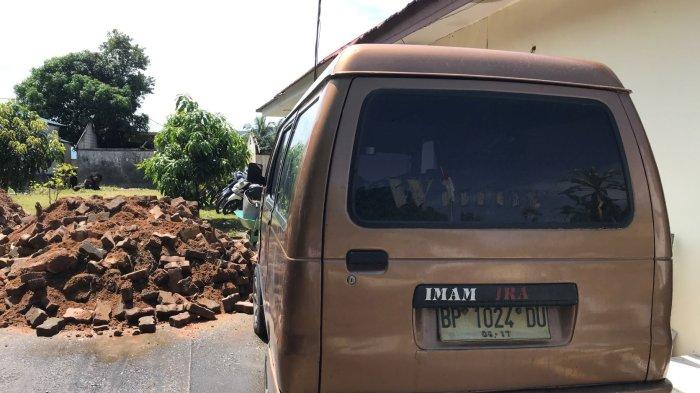 PANIK Saat Ketahuan Mencuri Besi, Maling di Batam Kabur Tinggalkan Mobilnya