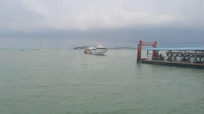 Kapal Oceanna 6 Alami Mati Mesin di Perairan Batam, 112 Penumpang Dievakuasi
