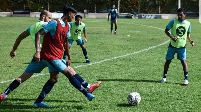 Jelang PSS Sleman vs Persib Bandung, Robert Alberts Beri Menu Latihan Ringan