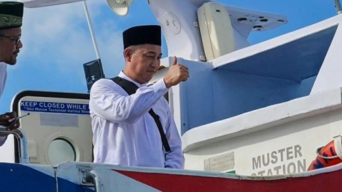 MENINGGAL DUNIA - Potret Ahmad Pajar berangkat ke Tanah Suci bersama rombongan lain dari Lingga, pada Senin (20/4/2026). Anggota DPRD Kabupaten Lingga dari Komisi II itu meninggal dunia saat menjalankan ibadah haji di Kota Makkah, Arab Saudi, Rabu (27/5/2026).