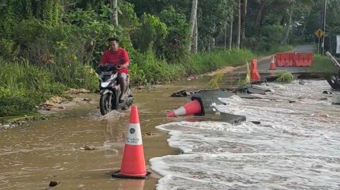 Abrasi di Lingga Nyaris Putuskan Jalan Kebun Nyiur Singkep, Akses Utama Warga