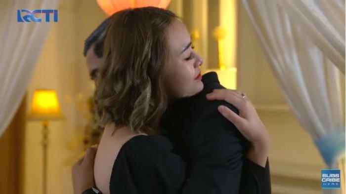 Amanda Manopo Peluk Arya Saloka Setelah Diberi Cincin dan Bunga saat Anniversary