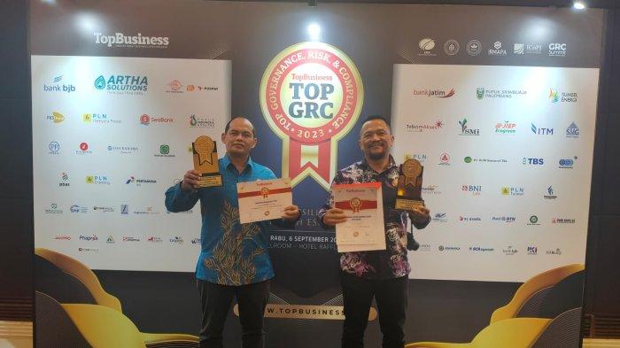 Berdedikasi pada GRC, PT PLN Batam Raih Dua Penghargaan TOP GRC Awards 2023