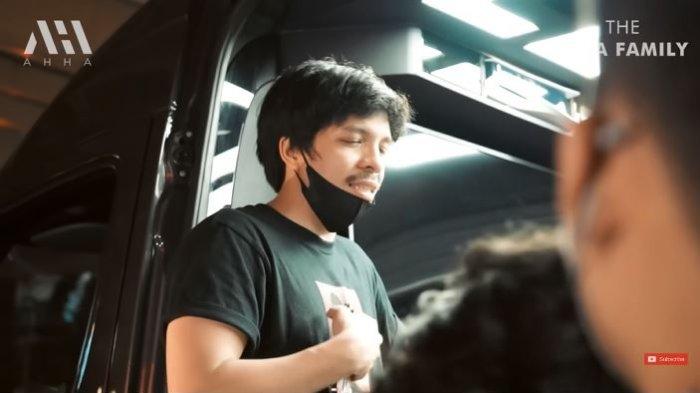 Atta Halilintar Bangga Pamerkan Mobil Barunya pada Gen Halilintar dan Anang Ashanty