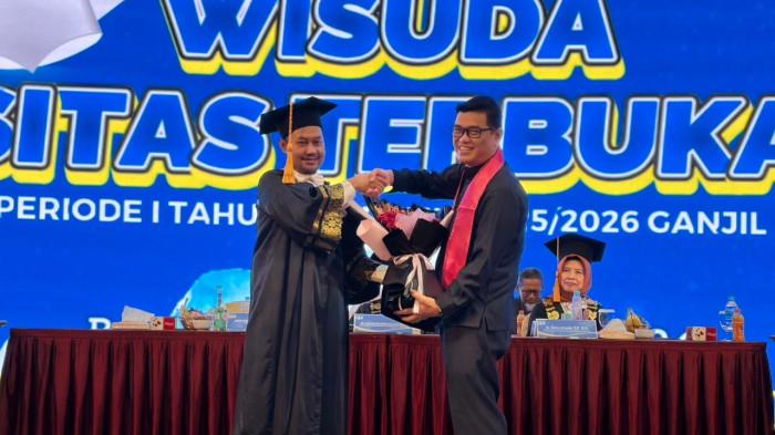 Wisuda Mahasiswa UT Batam Semester Ganjil Tahun Akademik 2025–2026 di Pasific Hotel Batam, Sabtu (14/2/2026).