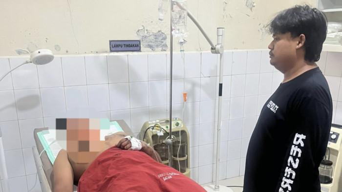 PENGANIAYAAN DI BATAM - Anggota Polsek Sagulung saat cek kondisi korlap SPPG Sei Pelunggut Sagulung Batam yang menjadi korban penganiayaan, belum lama ini