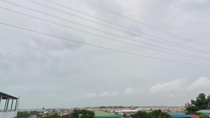 Prakiraan Cuaca BMKG Hang Nadim Batam Rabu 5 Februari 2025, Umumnya Berawan, Berpotensi Hujan