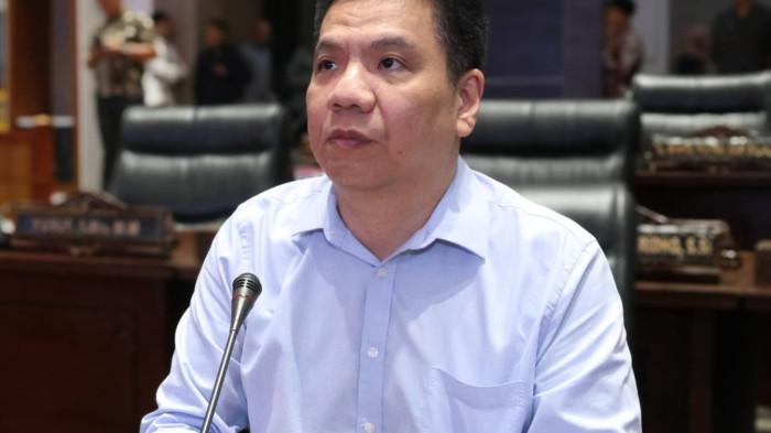 PEMADAMAN LISTRIK  - Foto Anggota Komisi ll DPRD Kepri, Rudy Chua. Rudi tanggapi soal pemadaman listrik di Pulau Bintan, Rabu (8/4/2026) lalu. Ia mengatakan distribusi beban saat terjadi defisit listrik tidak berjalan proporsional sebagaimana komitmen awal interkoneksi Batam-Pulau Bintan.