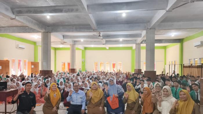 ‎Acara sosialisasi MoU juga diikuti oleh guru dan siswa SMKN 2 Batam.