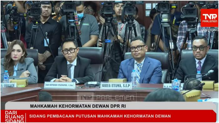 Ekspresi lima Anggota DPR RI nonaktif