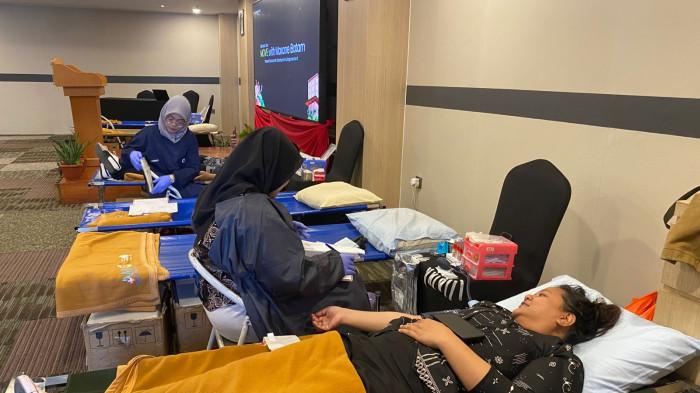 Foto Maxone Hotel gelar donor darah